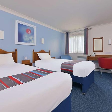 Travelodge Bromsgrove Marlbrook Номер фото