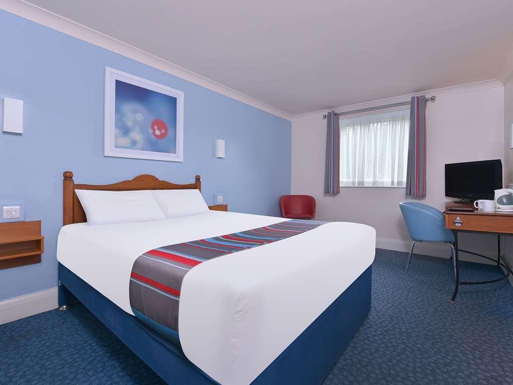 Travelodge Bromsgrove Marlbrook Номер фото