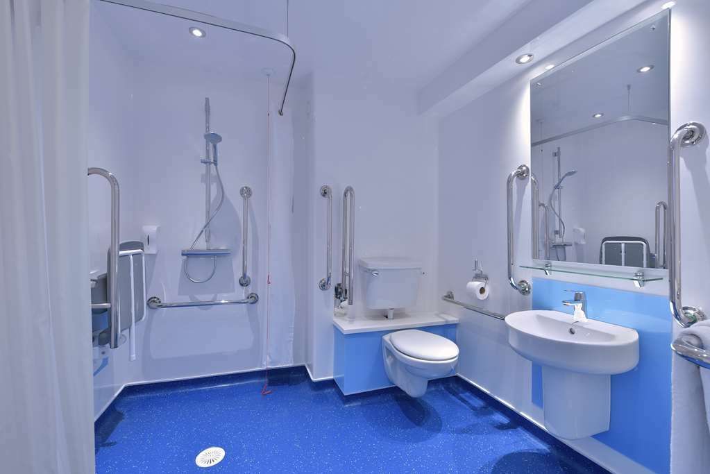Travelodge Bromsgrove Marlbrook Номер фото